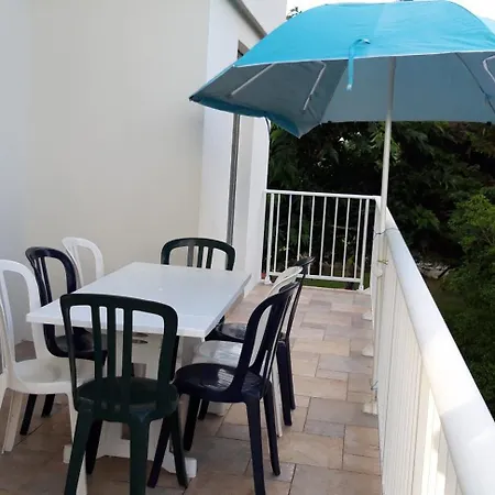 Apartment Le